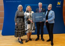 Gemeinsam stärker – UK Wr. Neustadt und UK Hochegg: Silvia Bodi, Geschäftsführerin Gesundheit Thermenregion GmbH, Elisabeth Bräutigam, Vorständin der NÖ Landesgesundheitsagentur, Landesrat Anton Kasser und die Pflegedirektorin Christa Grosz vom UK Wr. Neustadt-Hochegg (v.l.n.r.)