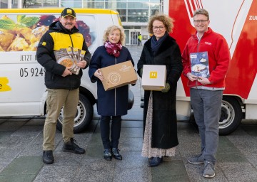 (v.l.n.r.): Asani Veli (Hilfswerk NÖ), Landesrätin Eva Prischl, Landesrätin Christiane Teschl-Hofmeister und Lukas Horan (Volkshilfe NÖ)