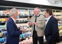 (v.l.n.r.) Josef Braunshofer, Stephan Pernkopf und Wolfgang Ecker.