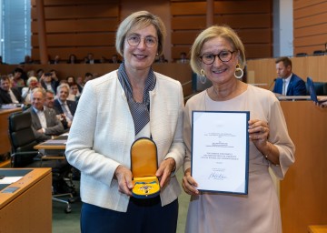 Ehrenzeichen-Überreichung im NÖ Landhaus Ehrenzeichen-Überreichung im NÖ Landhaus