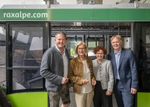 (v.l.n.r.) Geschäftsführer Bernd Scharfegger, Landeshauptfrau Johanna Mikl-Leitner, Staatssekretärin Elisabeth Zehetner und Michael Duscher, Geschäftsführer der NÖ Werbung.