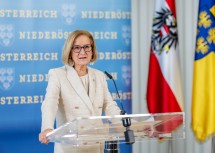 Landeshauptfrau Johanna Mikl-Leitner: „Niederösterreich hält Kurs.“